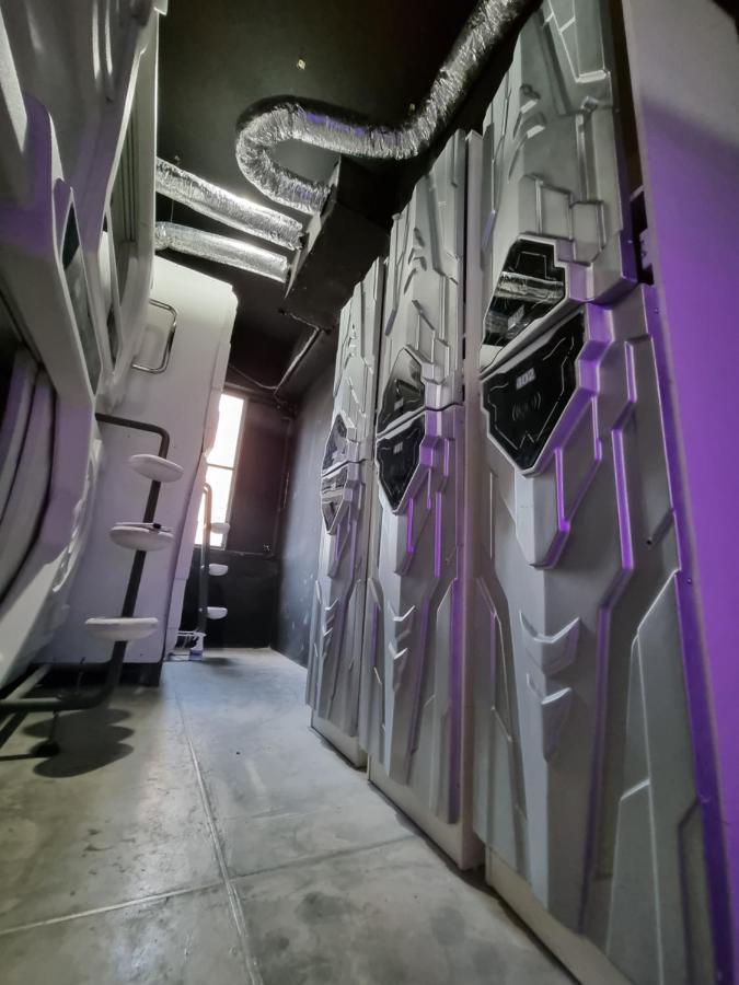 Met A Space Pod @Phrom Phong Bangkok Exterior photo