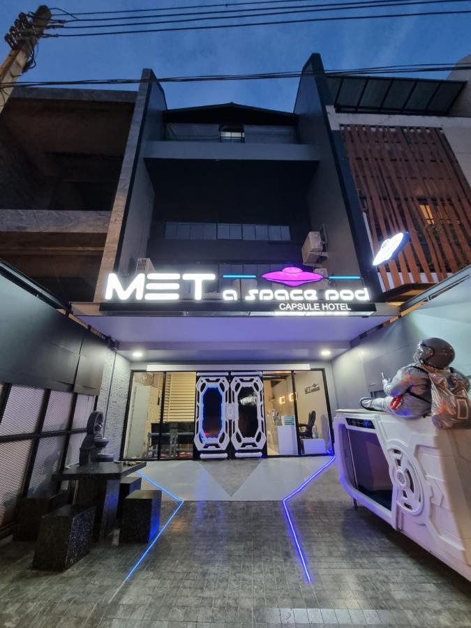 Met A Space Pod @Phrom Phong Bangkok Exterior photo